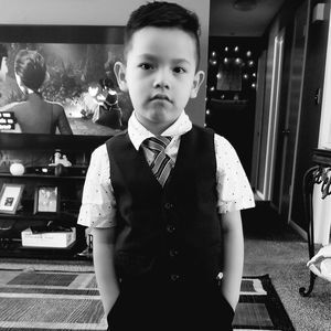 Meet your Posher, Angeles